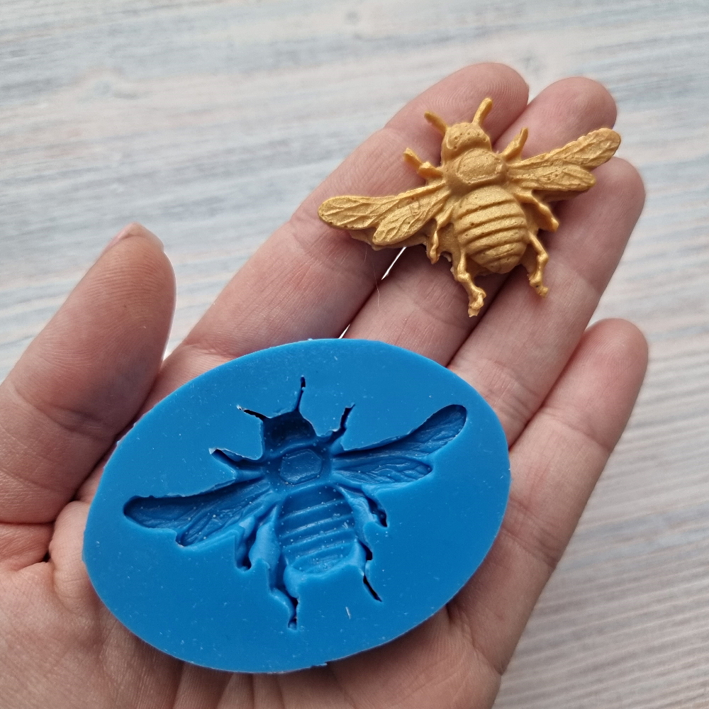 Silicone mold Bee approx. 5.5 cm